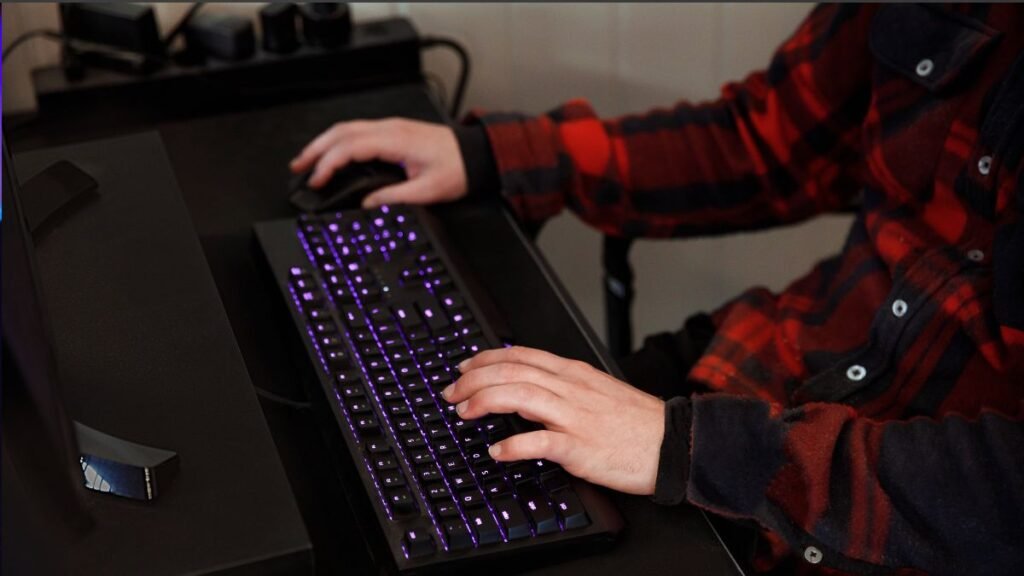 Mechanical keyboard switches explained with colorful switch components and gaming hardware
